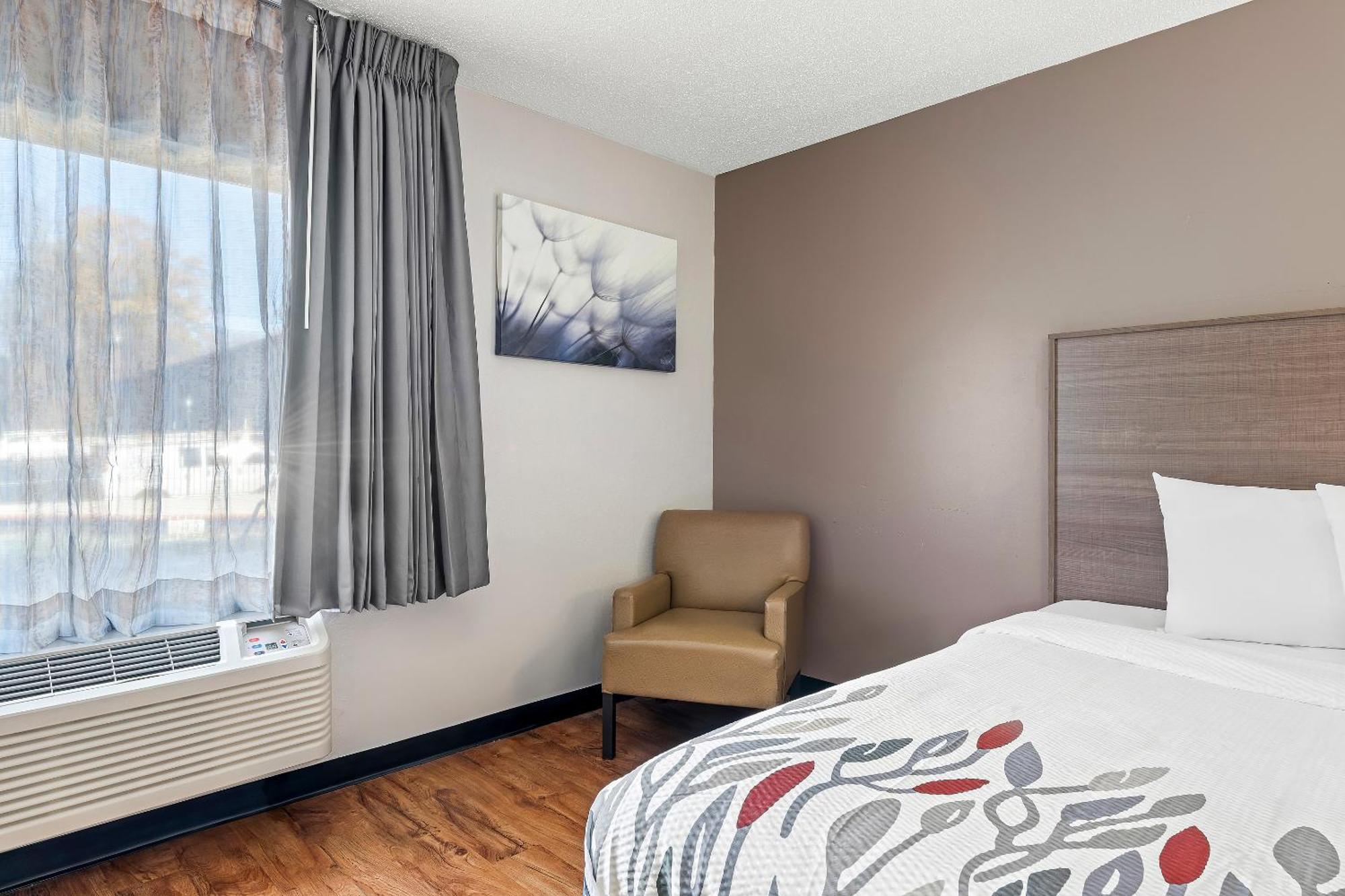 Red Roof Inn Charlotte - University Ngoại thất bức ảnh